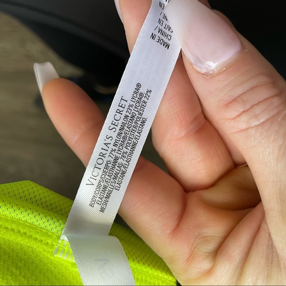 Victoria’s Secret VSX Incredible Sports Bra 32A - Picture 8 of 11